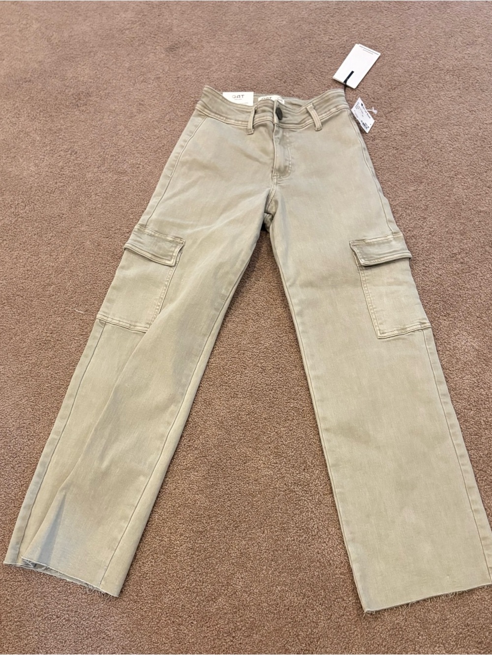 Women’s Cargo oat Wide-Leg Jeans in Light Olive